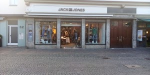 JACK & JONES