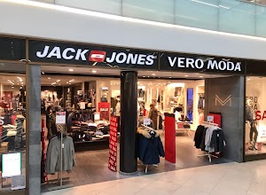 JACK & JONES