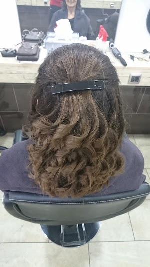 LA PARIS Friseur für Damen und Herren