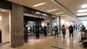 JACK & JONES