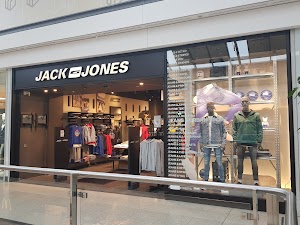 JACK & JONES