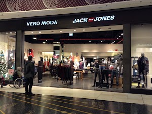 JACK & JONES