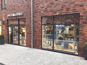 JACK & JONES