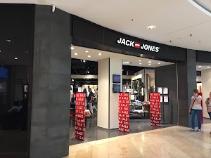 JACK & JONES