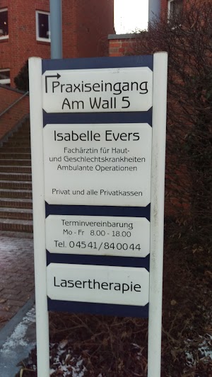 Frau Isabelle Evers