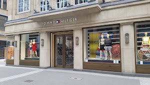 Tommy Hilfiger