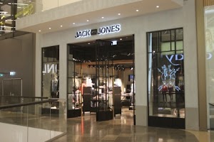 JACK & JONES