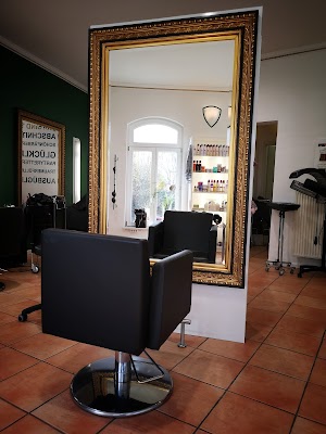 SCHOENFELDER FRISEUR