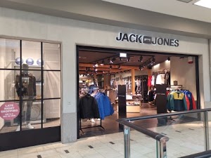 JACK & JONES