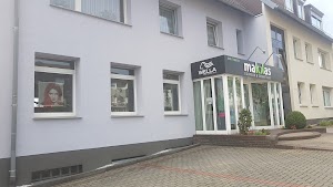 Makkas Friseur u. Kosmetik