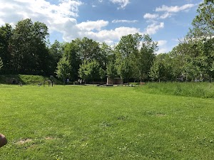 Rast- & Bike Anlage mit Skatepark und Grillkota