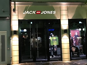 JACK & JONES