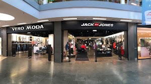 JACK & JONES