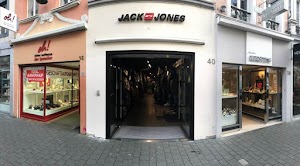 JACK & JONES