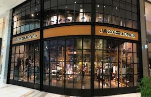 JACK & JONES