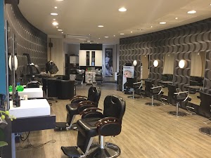 Salon Diva - Friseur