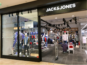 JACK & JONES