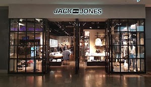 JACK & JONES