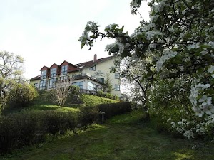 Landhotel BurgenBlick Garni & Tagungshotel