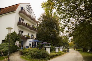 Hotel-Cafe-Restaurant Haus am See